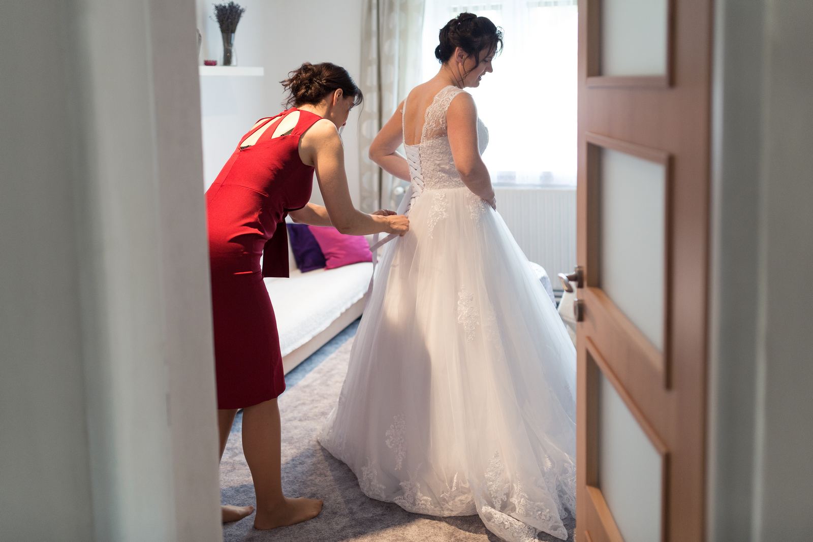 Svatba v Příbrami na Svaté Hoře a v Drahlíně - příprava nevěsty