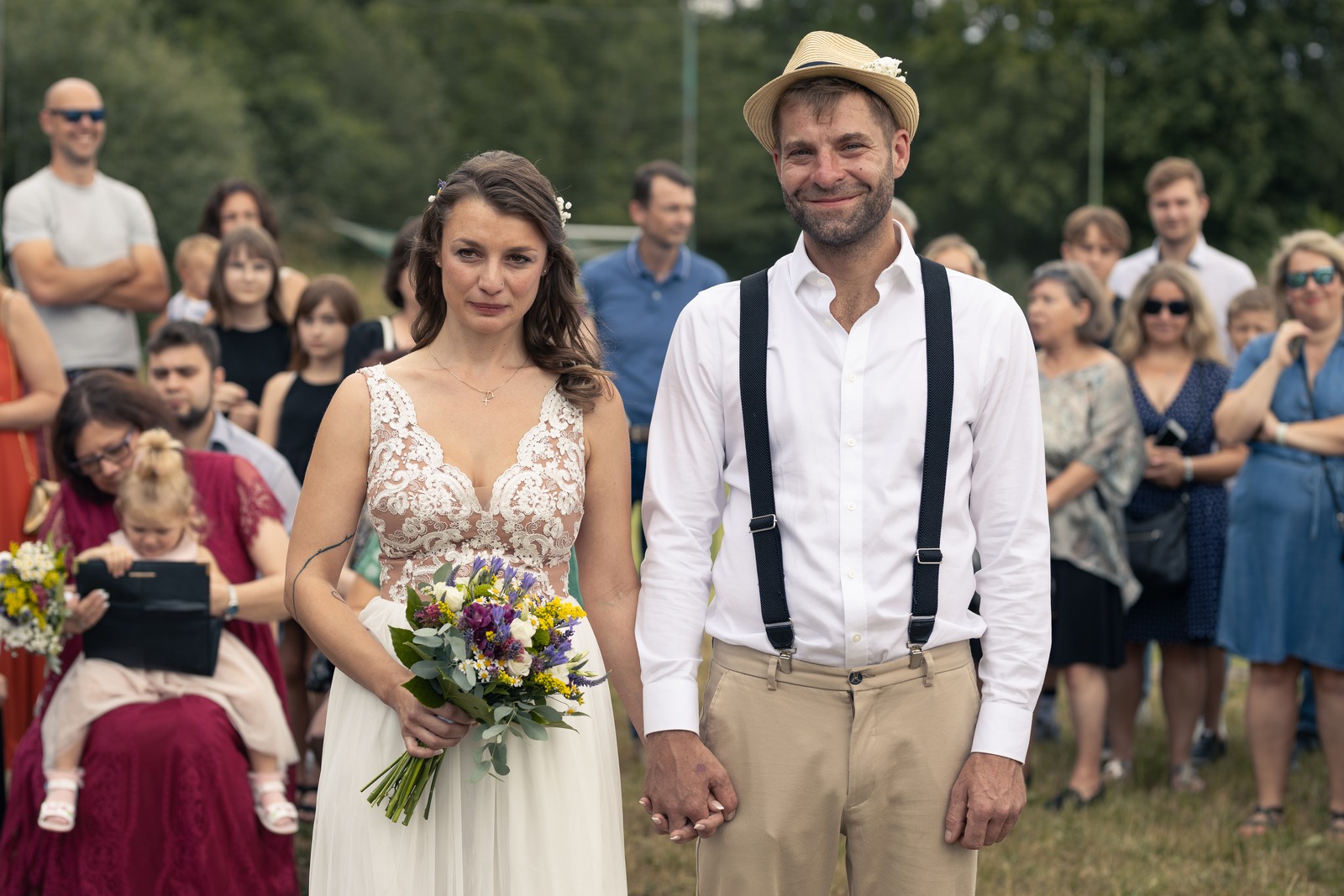 Svatba Nový Knín nedaleko Dobříše - ženich a nevěsta při obřadu